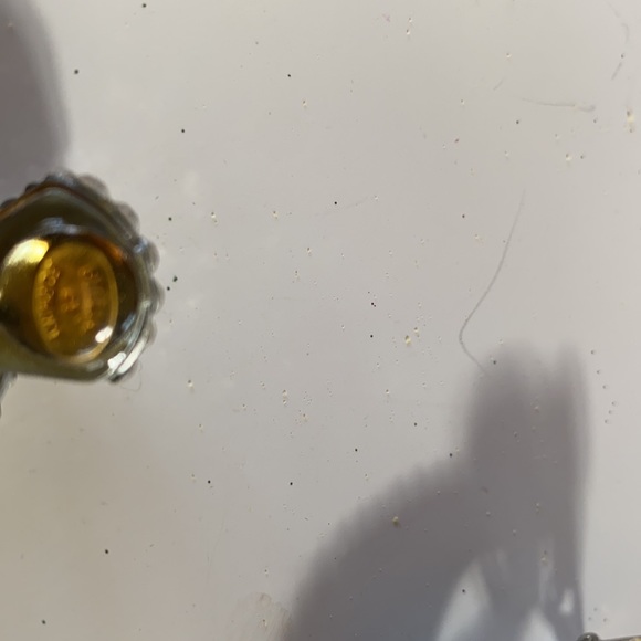 VINTAGE DESIGNER BELLINI GREEN AND CLEAR SWAROFSKI CRYSTAL LARGE DROP EARRING - Picture 7 of 7